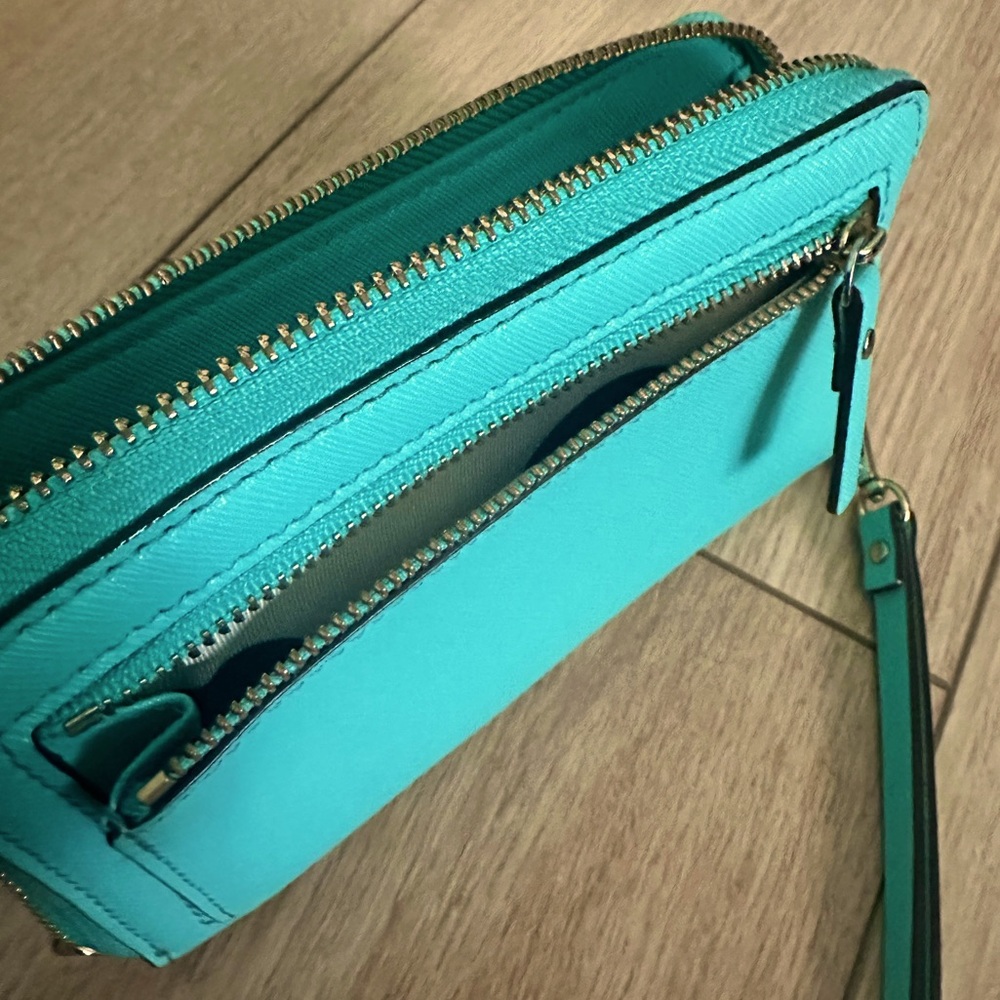 Kate Spade Wristlet Wallet - Picture 3 of 6